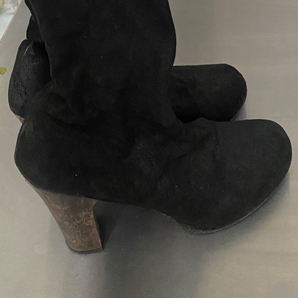 Gorgeous black leather boots with wood heels